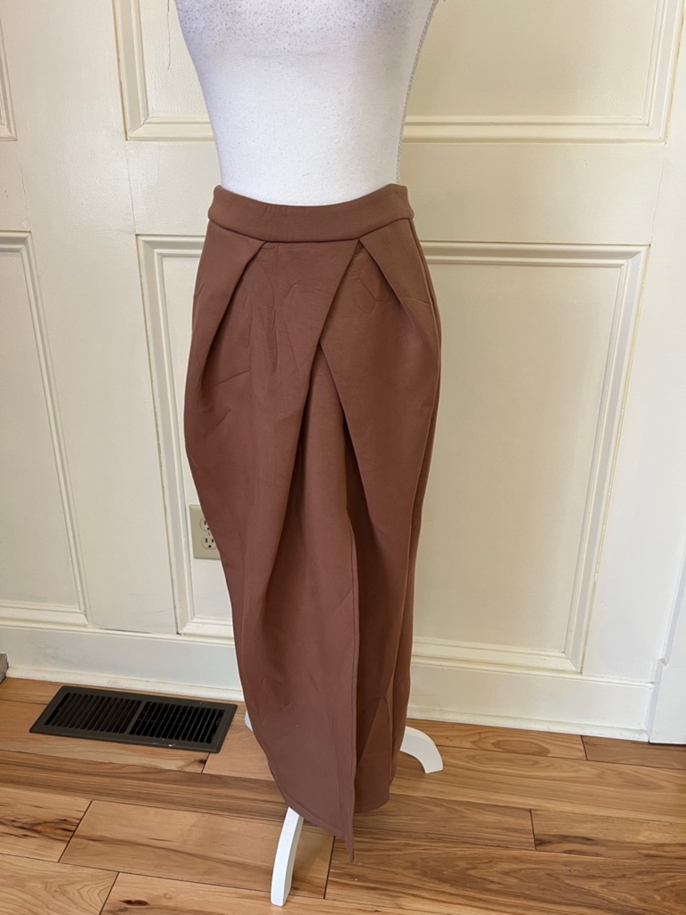 JLUXLABEL Chocolate Brown High-Waist Maxi Skirt with Front Tucks